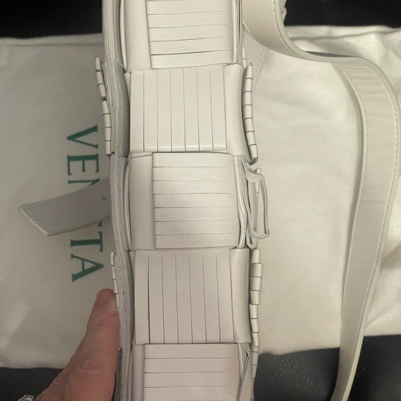 White Bottega Veneta Fringe Cassette Bag - Picture 9 of 9